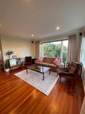 Refined, Retro & Relaxing, Paraparaumu